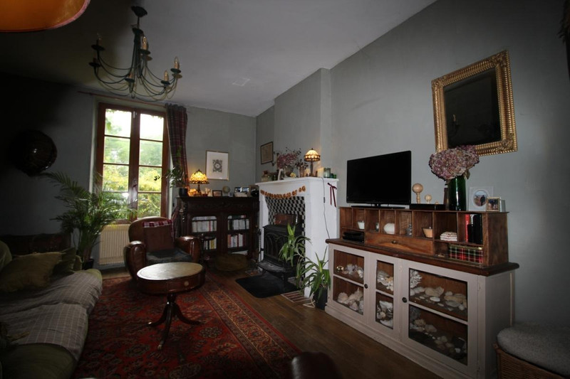 French property for sale in Menestreau, Nièvre - €398,000 - photo 3