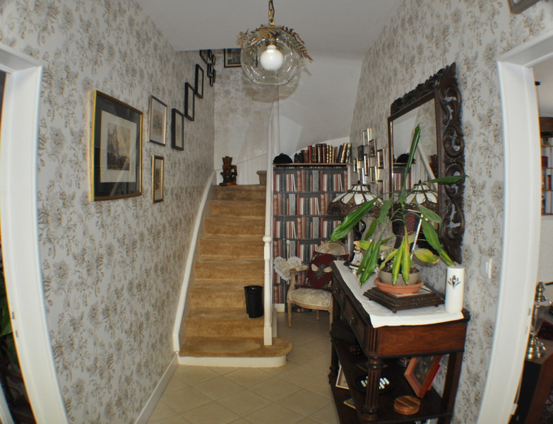 French property for sale in Noyant-Villages, Maine-et-Loire - €370,000 - photo 9