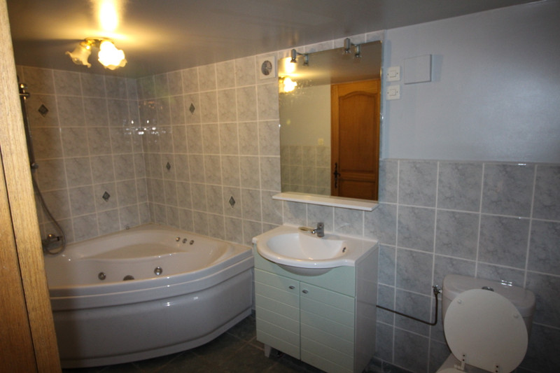 French property for sale in Plélauff, Côtes-d'Armor - €141,700 - photo 8