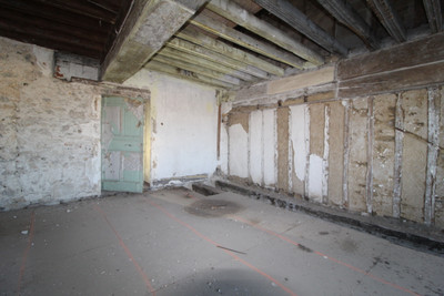 French property for sale in Confolens, Charente - €90,000 - photo 3