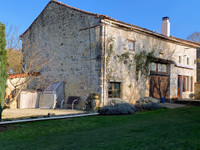 Maison à vendre à Val-de-Bonnieure, Charente - 263 119 € - photo 2