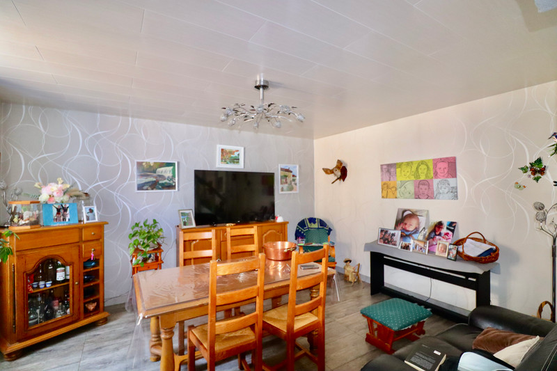 French property for sale in Écuras, Charente - €140,000 - photo 1
