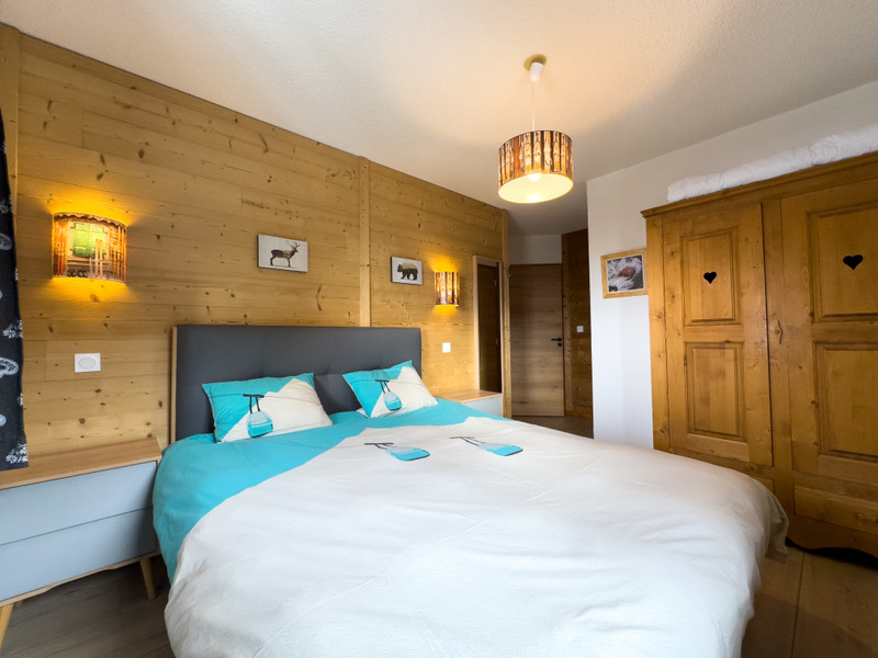 Ski property for sale in Val Thorens - €3,950,000 - photo 8