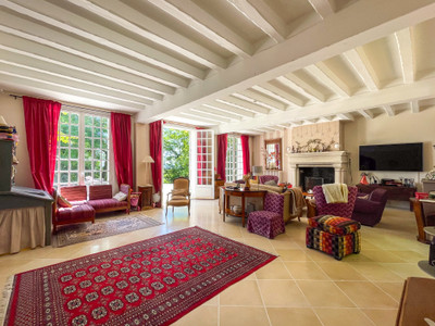 Maison à vendre à Saint-Leu-la-Forêt, Val-d'Oise, Île-de-France, avec Leggett Immobilier