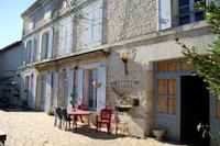 Maison à vendre à Mansle, Charente - 224.700 € - photo 3