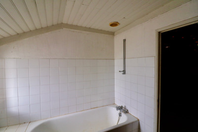 French property for sale in Montbron, Charente - €93,500 - photo 4