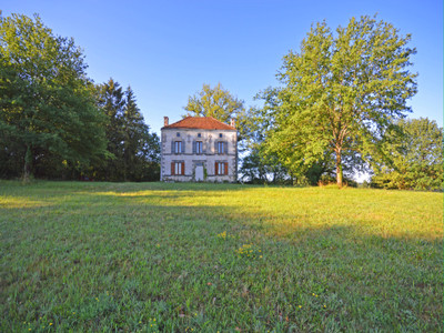 Maison à vendre à Négrondes, Dordogne, Aquitaine, avec Leggett Immobilier