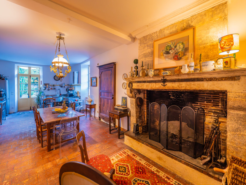 French property for sale in Archiac, Charente-Maritime - €990,000 - photo 5