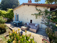 Maison à vendre à Aubeterre-sur-Dronne, Charente - 424.000 € - photo 4