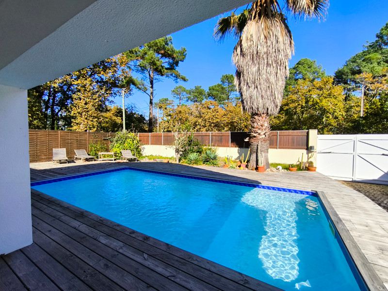French property for sale in Arès, Gironde - €1,035,000 - photo 0