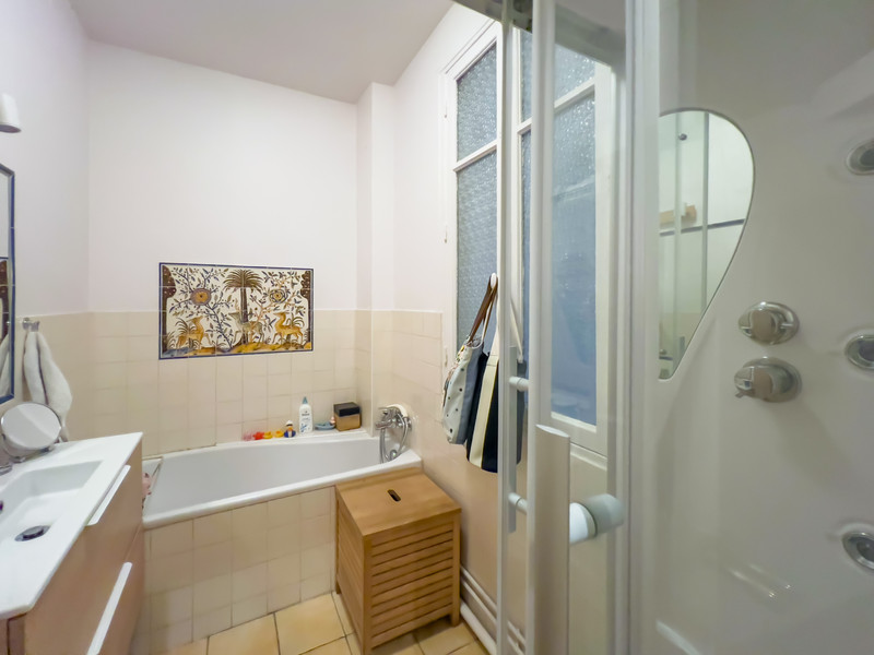 French property for sale in Paris 16e Arrondissement, Paris - €1,240,000 - photo 9