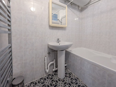 French property for sale in Paris 7e Arrondissement, Paris - €805,800 - photo 8