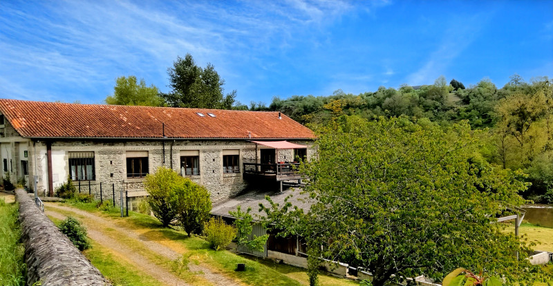 French property for sale in Lessac, Charente - €395,000 - photo 4