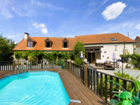 exclusive in Saint-Saturnin Cher