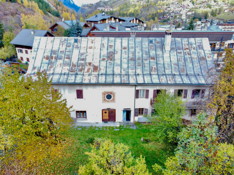 French property for sale in Valloire, Savoie - €2,544,000 - photo 2