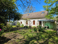 Maison à vendre à Lurcy-Lévis, Allier - 182 520 € - photo 1