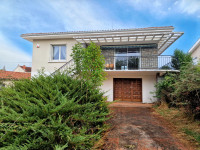 Propriété à vendre à Angoulême, Charente - 176 000 € - photo n°1
