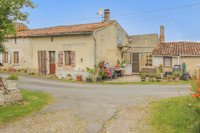 Maison à vendre à Vasles, Deux-Sèvres - 81 600 € - photo 1