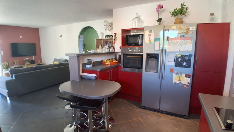 French property for sale in Montady, Hérault - €345,000 - photo 6