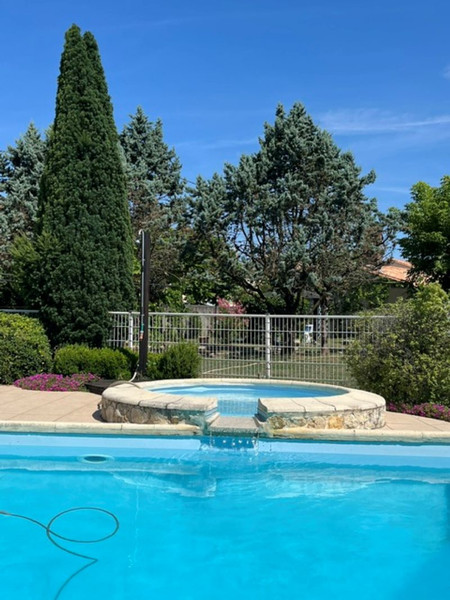 French property for sale in Queyrac, Gironde - €420,000 - photo 7