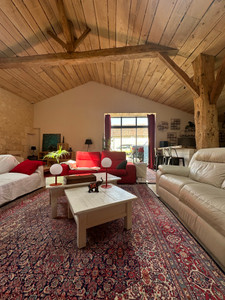 French property for sale in Angoulême, Charente - €648,000 - photo 2