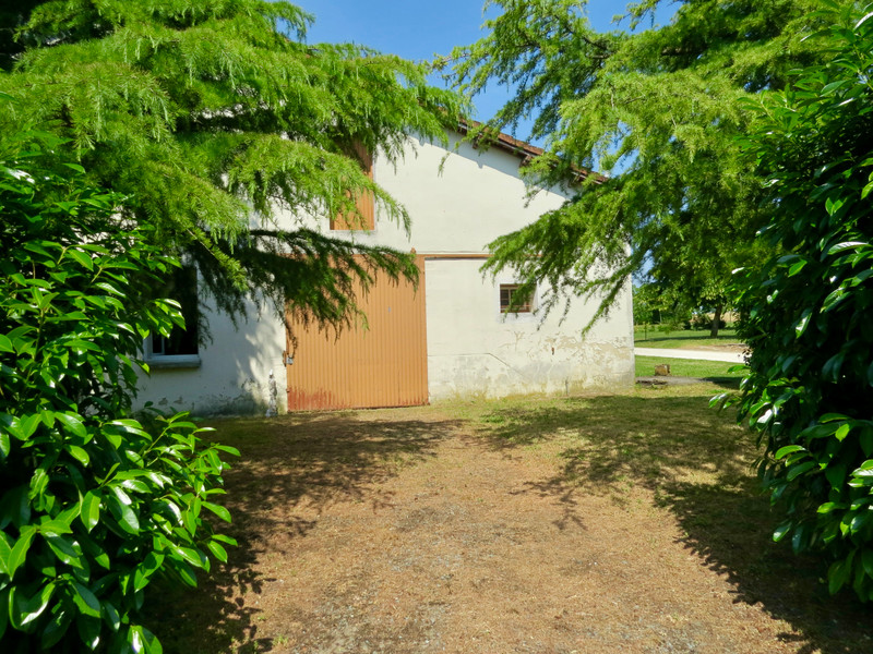 French property for sale in Tonnay-Boutonne, Charente-Maritime - €294,000 - photo 6
