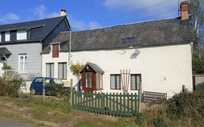 Maison à vendre à Pré-en-Pail-Saint-Samson, Mayenne, Pays de la Loire, avec Leggett Immobilier