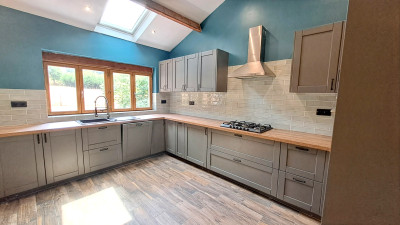 French property for sale in Champniers-et-Reilhac, Dordogne - €180,000 - photo 2