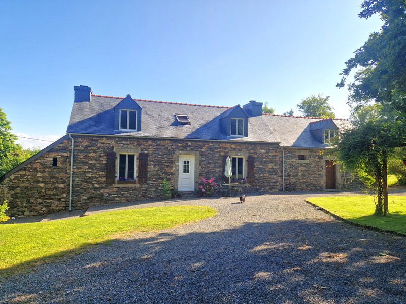French property for sale in Saint-Goazec, Finistère - €137,600 - photo 1