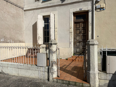 French property for sale in Sainte-Foy-la-Grande, Gironde - €79,900 - photo 3