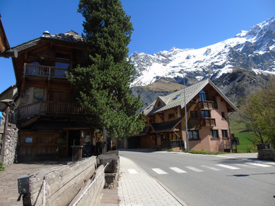 French property for sale in La Grave, Hautes_Alpes - €1,347,000 - photo 9