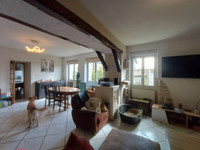 Maison à vendre à Charmé, Charente - 107.000 € - photo 4