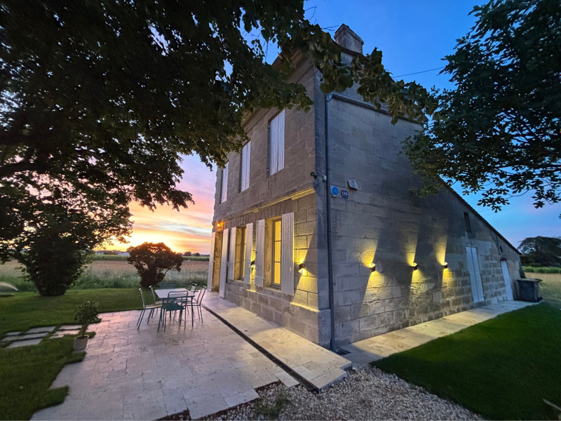French property for sale in Saint-Émilion, Gironde - €1,170,000 - photo 1