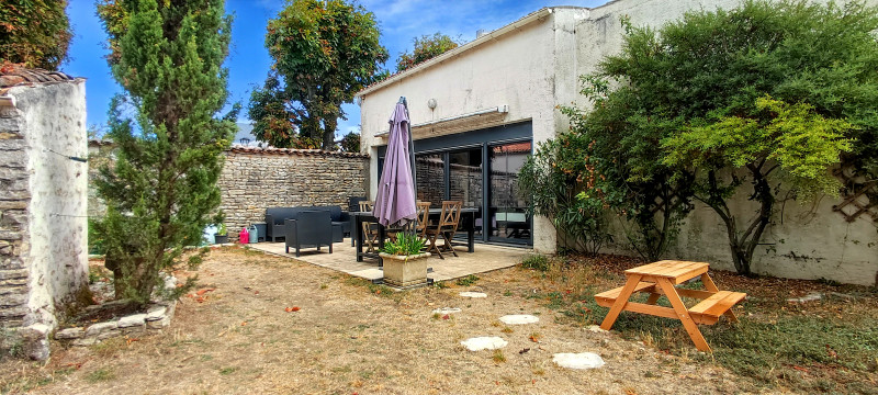 French property for sale in Saint-Sauveur-d'Aunis, Charente-Maritime - €395,000 - photo 0