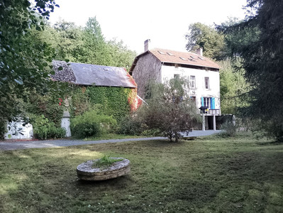 French property for sale in Janaillat, Creuse - €299,600 - photo 10