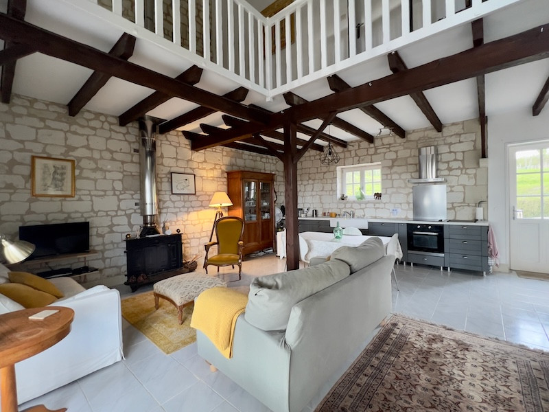 French property for sale in Saix, Vienne - €218,400 - photo 3