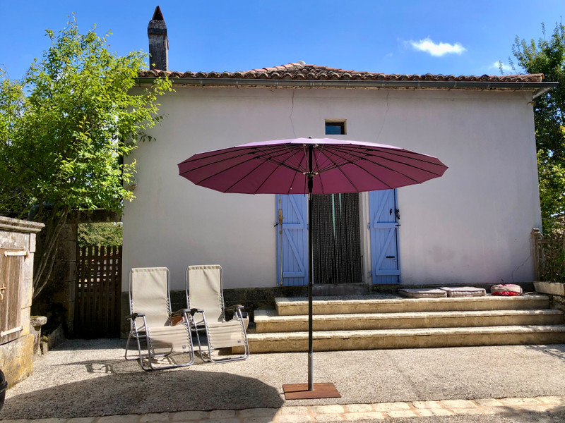 French property for sale in Édon, Charente - €144,970 - photo 1