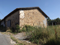 Maison à vendre à Massignac, Charente - 26 000 € - photo 5