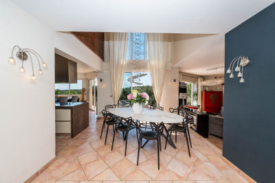French property for sale in Valbonne, Alpes-Maritimes - €1,750,000 - photo 4