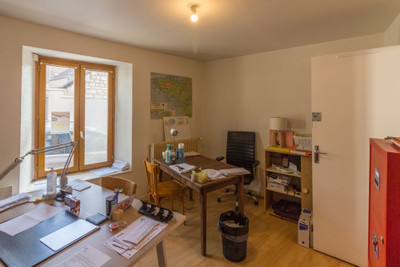 French property for sale in Vernon, Eure - €106,600 - photo 2