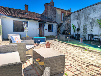 French property for sale in Peyrat-de-Bellac, Haute-Vienne - €81,950 - photo 1