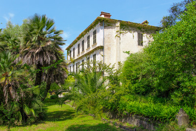 Maison à vendre à Grasse, Alpes-Maritimes, PACA, avec Leggett Immobilier
