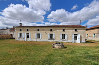 Propriété à vendre à Barbezières, Charente - 158 050 € - photo n°9