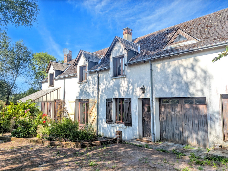 French property for sale in Chaumont-sur-Loire, Loir-et-Cher - €209,000 - photo 0