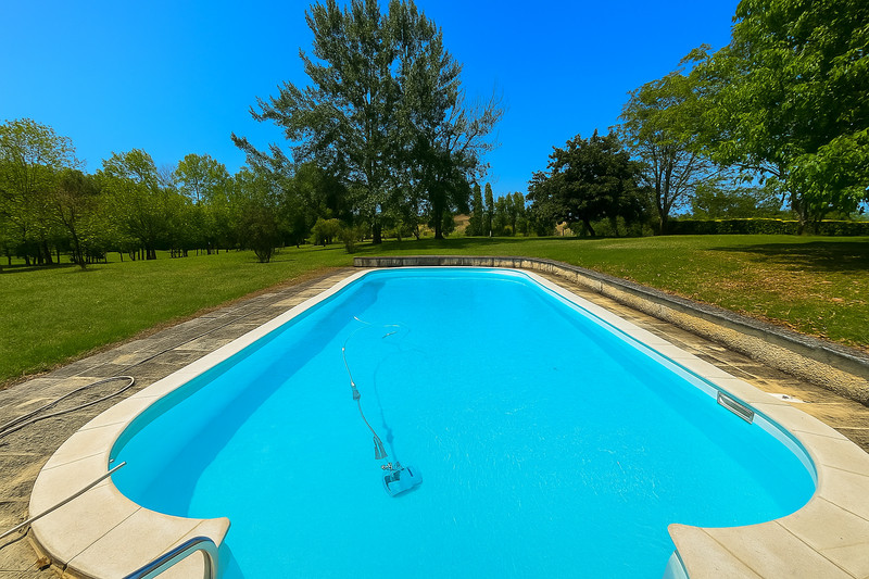 French property for sale in Miramont-de-Guyenne, Lot-et-Garonne - €325,000 - photo 1