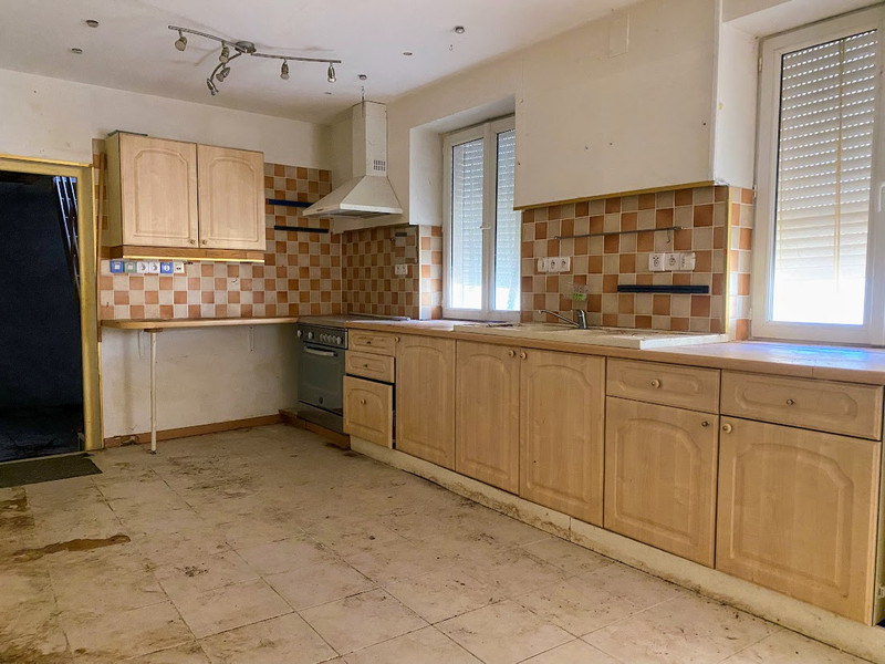 French property for sale in Ventouse, Charente - €41,600 - photo 3