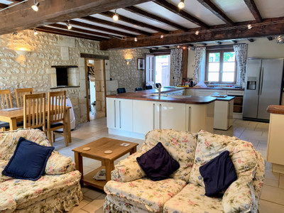 French property for sale in Chalais, Charente - €335,000 - photo 6