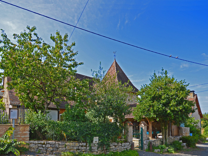 Maison à vendre à Coulaures, Dordogne - 159 000 € - photo 1