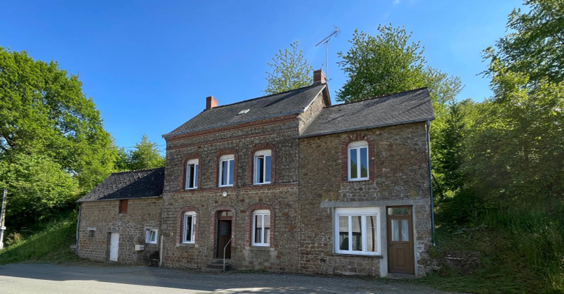 Maison à vendre à Lassay-les-Châteaux, Mayenne - 66 600 € - photo 1