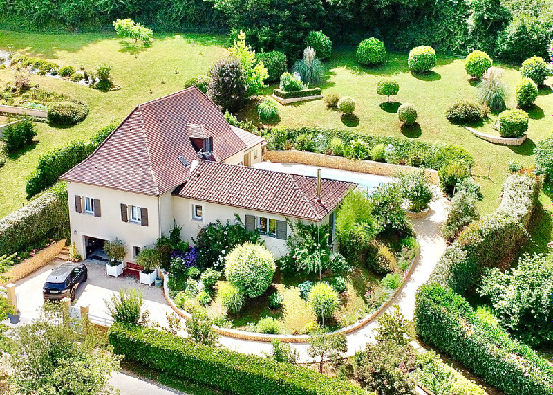 French property for sale in Sarlat-la-Canéda, Dordogne - €597,000 - photo 0